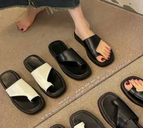 23ss / 1cm 까멜리아 코사지 쪼리 뮬 슬리퍼 GL7770 봄신상 여름신상 - 2colors